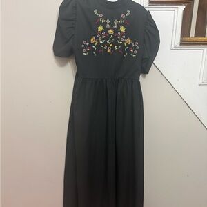 Black Embroidered Puff-Sleeve Midi Dress